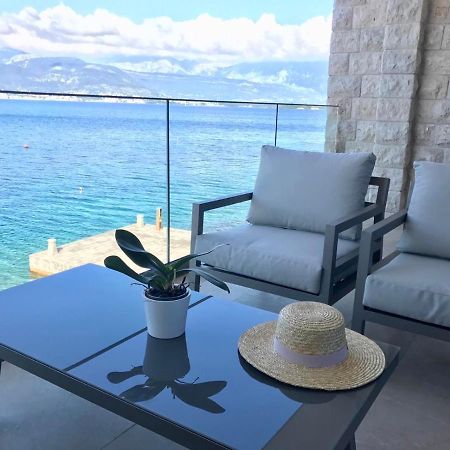 Lux Apartments Krasići Εξωτερικό φωτογραφία