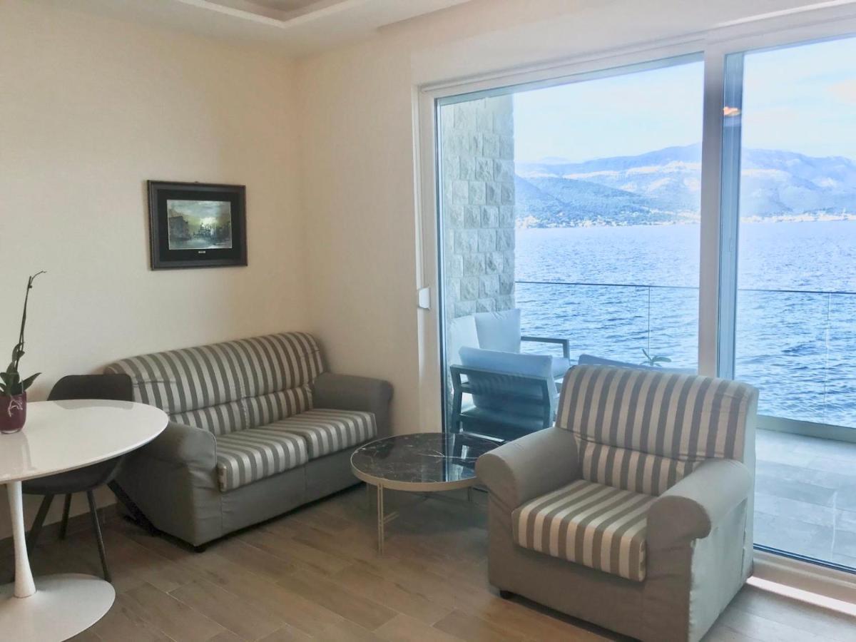 Lux Apartments Krasići Εξωτερικό φωτογραφία
