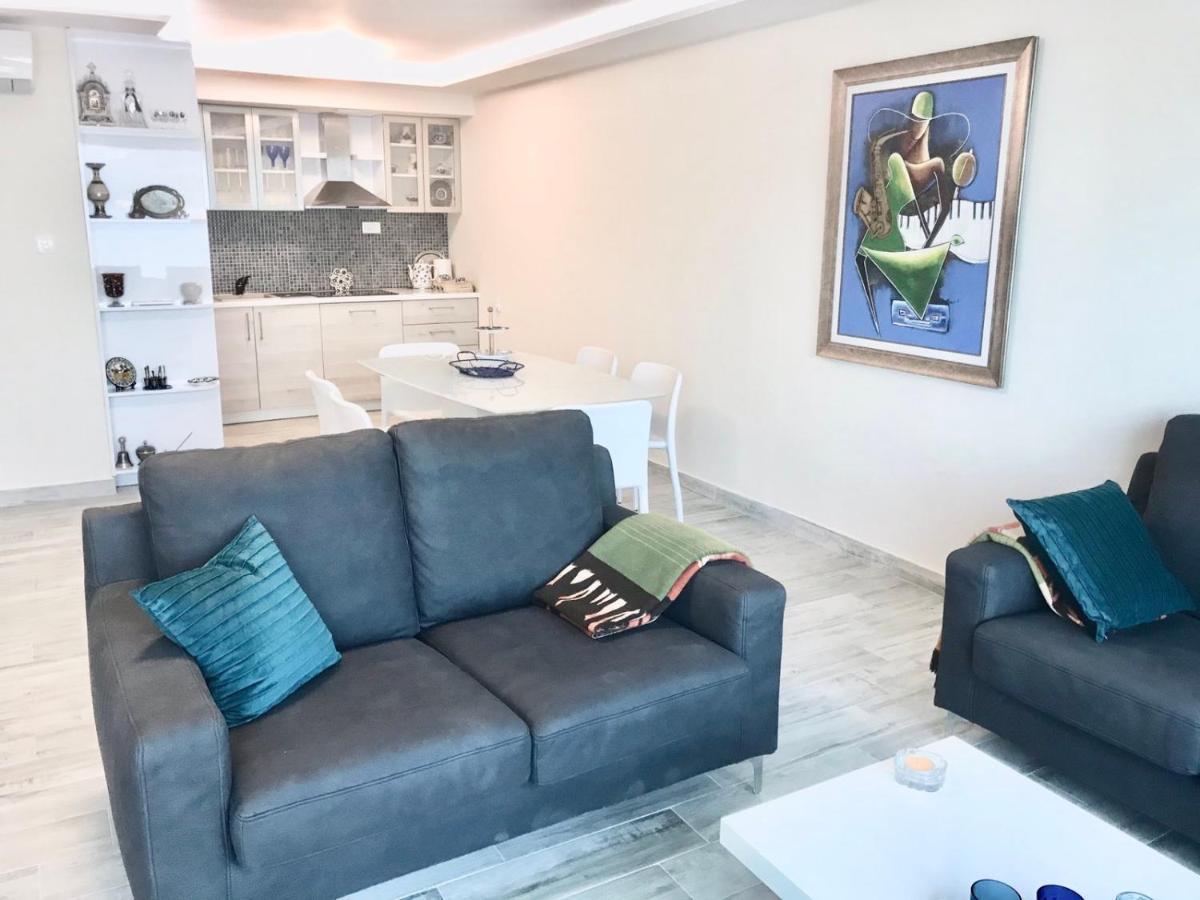 Lux Apartments Krasići Εξωτερικό φωτογραφία