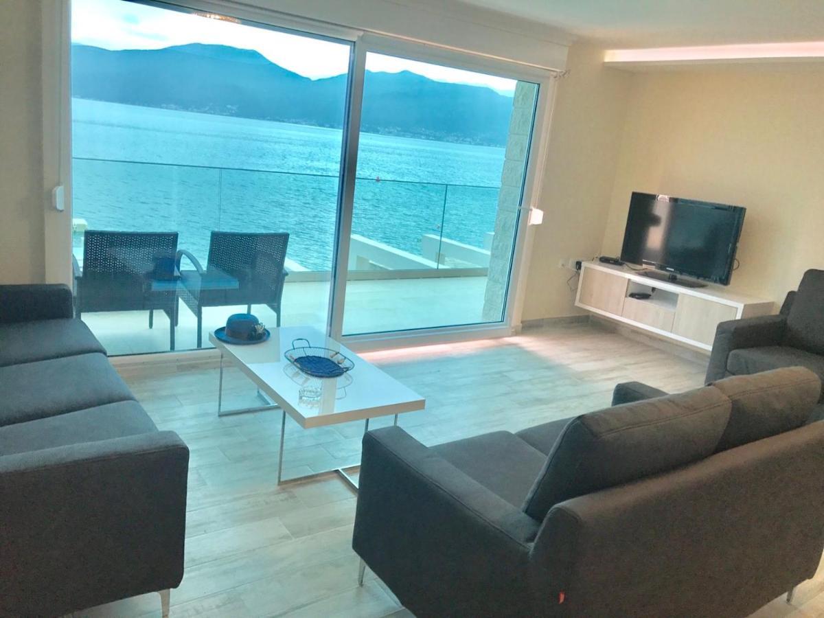 Lux Apartments Krasići Εξωτερικό φωτογραφία
