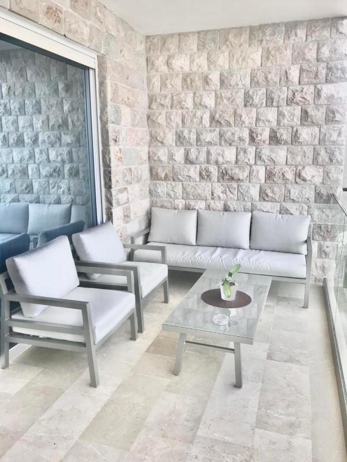 Lux Apartments Krasići Εξωτερικό φωτογραφία